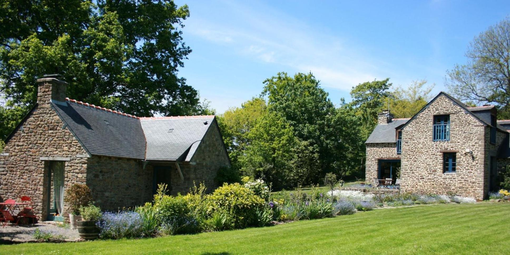 Au Pont Ricoul Bed & Breakfast Saint-Pierre-de-Plesguen Exterior photo