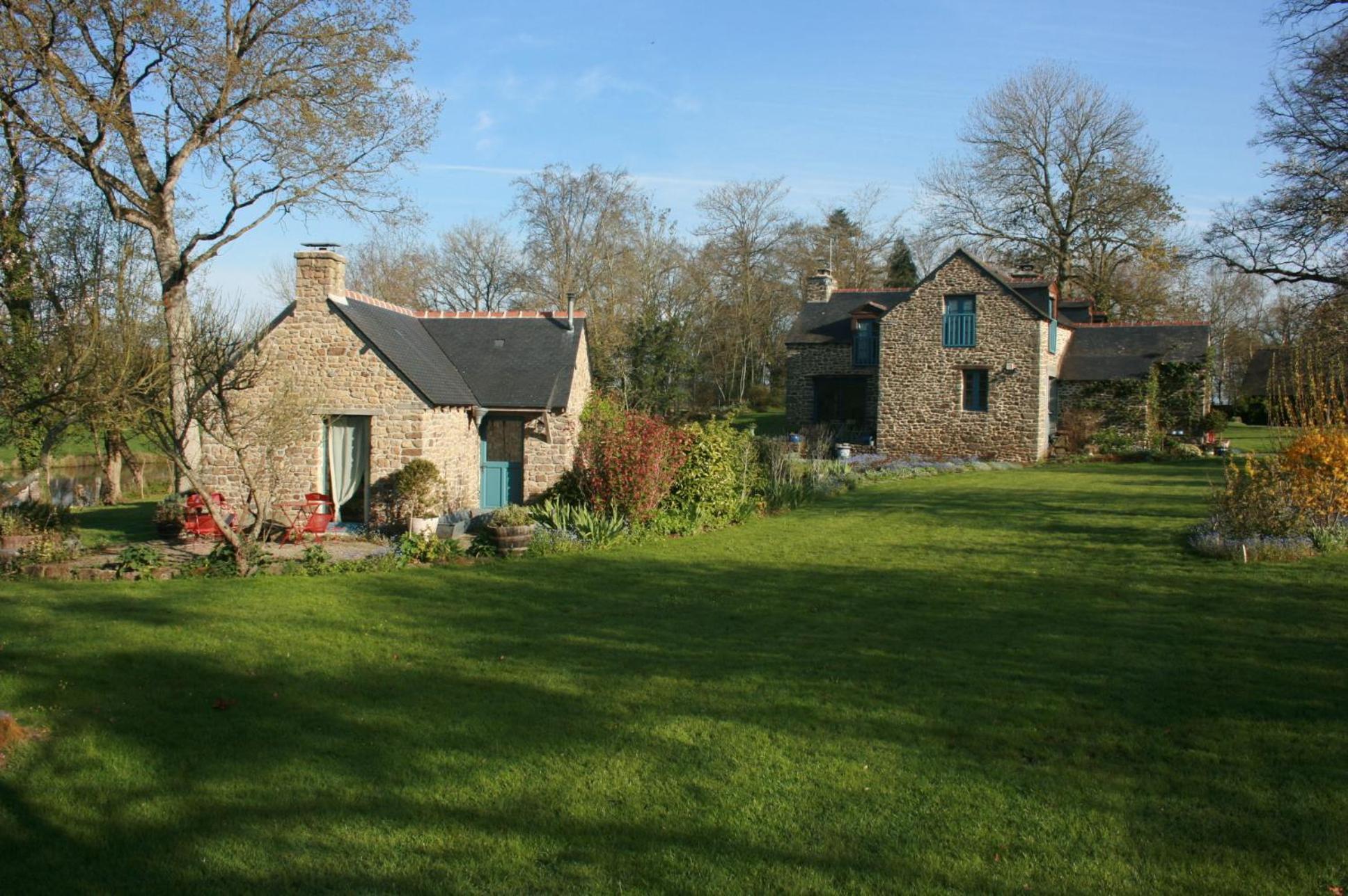 Au Pont Ricoul Bed & Breakfast Saint-Pierre-de-Plesguen Exterior photo