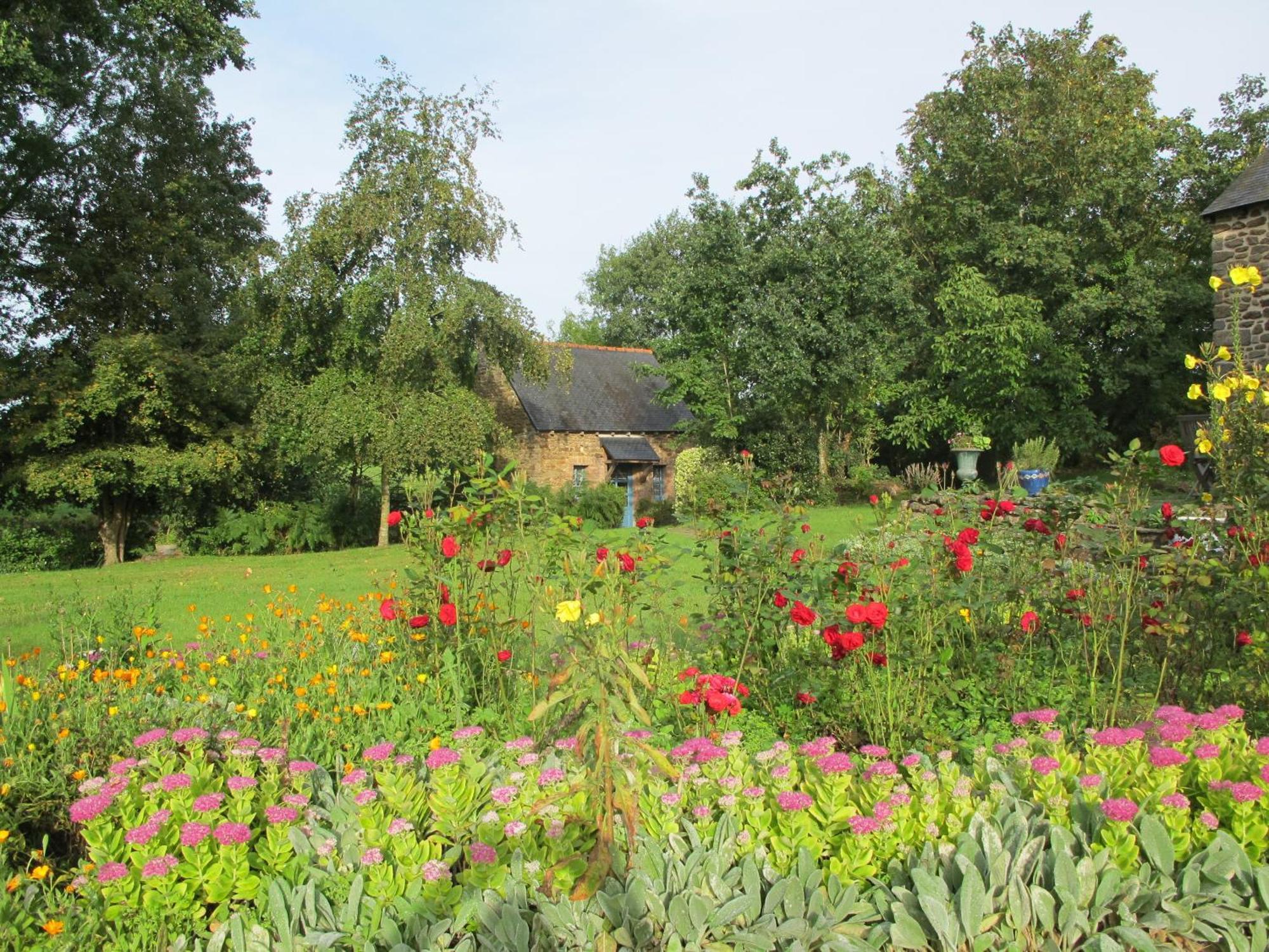 Au Pont Ricoul Bed & Breakfast Saint-Pierre-de-Plesguen Exterior photo